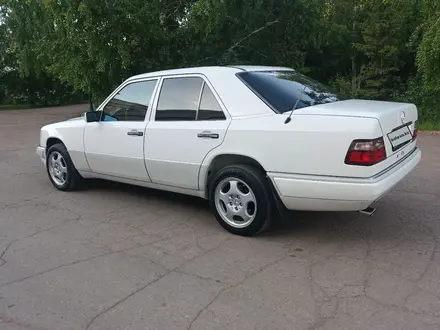 Mercedes-Benz E 200 1994 года за 4 200 000 тг. в Кокшетау – фото 25