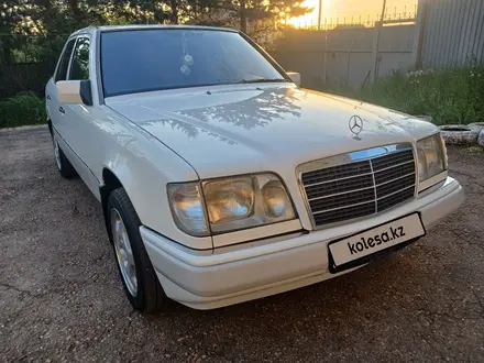Mercedes-Benz E 200 1994 года за 4 200 000 тг. в Кокшетау – фото 30