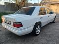 Mercedes-Benz E 200 1994 года за 4 200 000 тг. в Кокшетау – фото 35