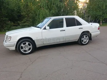 Mercedes-Benz E 200 1994 года за 4 200 000 тг. в Кокшетау – фото 4