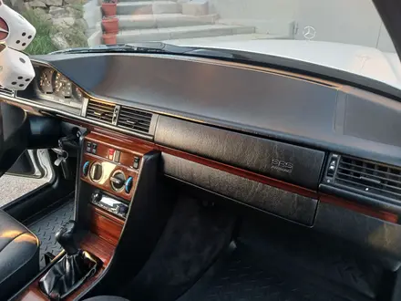 Mercedes-Benz E 200 1994 года за 4 200 000 тг. в Кокшетау – фото 40