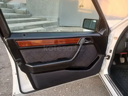 Mercedes-Benz E 200 1994 года за 4 200 000 тг. в Кокшетау – фото 47