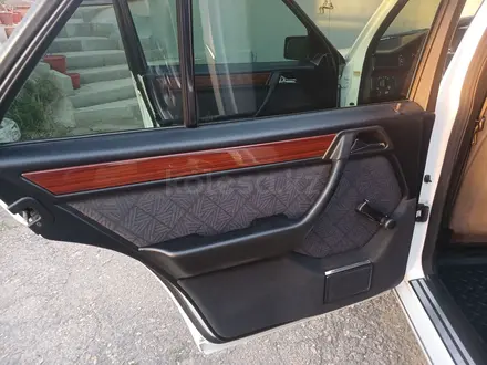 Mercedes-Benz E 200 1994 года за 4 200 000 тг. в Кокшетау – фото 50
