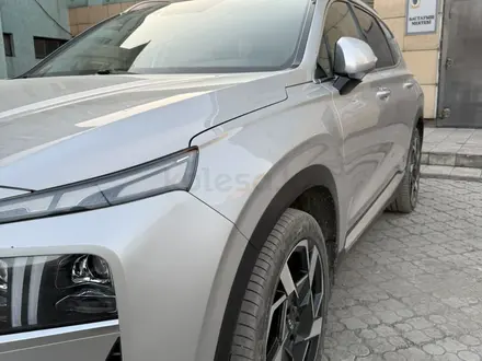 Hyundai Santa Fe 2022 года за 15 000 000 тг. в Семей – фото 3