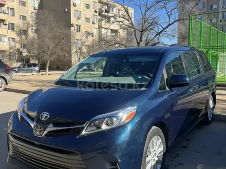 Toyota Sienna 2011 года за 7 500 000 тг. в Атырау – фото 2