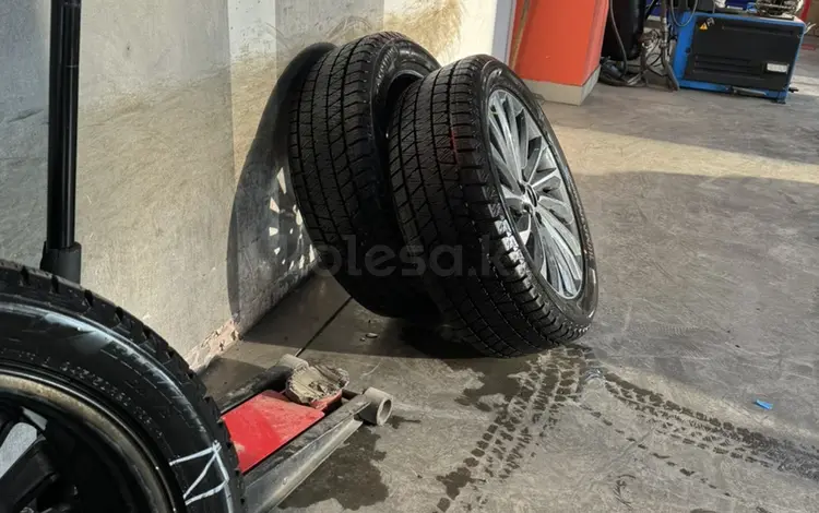 Bridgestone Blizzak за 600 000 тг. в Алматы