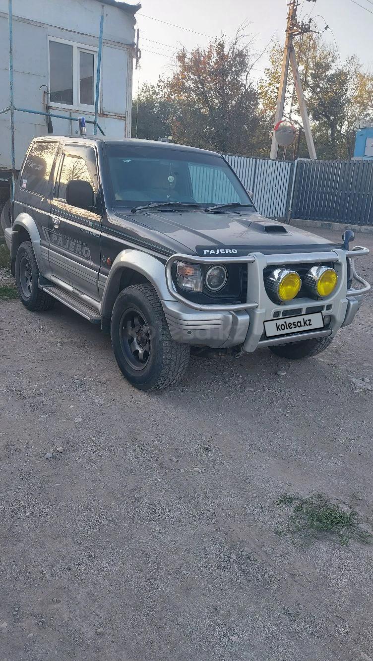 Mitsubishi Pajero 1996 г.