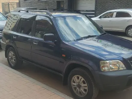 Honda CR-V 1996 года за 4 000 000 тг. в Астана – фото 3