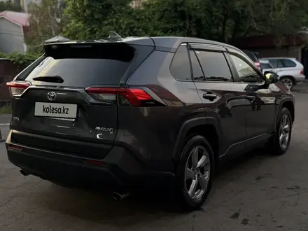 Toyota RAV4 2022 года за 16 500 000 тг. в Алматы – фото 9