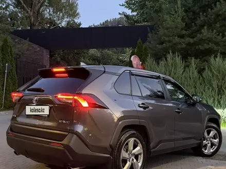 Toyota RAV4 2022 года за 16 500 000 тг. в Алматы – фото 12