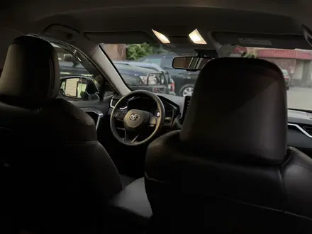 Toyota RAV4 2022 года за 16 500 000 тг. в Алматы – фото 20