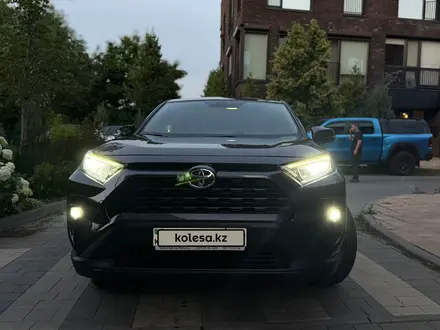 Toyota RAV4 2022 года за 16 500 000 тг. в Алматы – фото 31