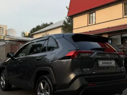 Toyota RAV4 2022 года за 16 500 000 тг. в Алматы – фото 10
