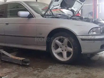 BMW 528 1996 года за 3 400 000 тг. в Жезказган – фото 6