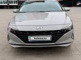 Hyundai Elantra 2021 года за 8 300 000 тг. в Актобе – фото 2