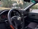 Honda CR-V 2004 года за 3 900 000 тг. в Алматы – фото 4