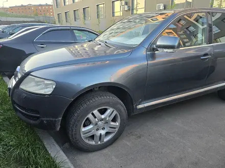 Volkswagen Touareg 2005 года за 5 300 000 тг. в Усть-Каменогорск – фото 7