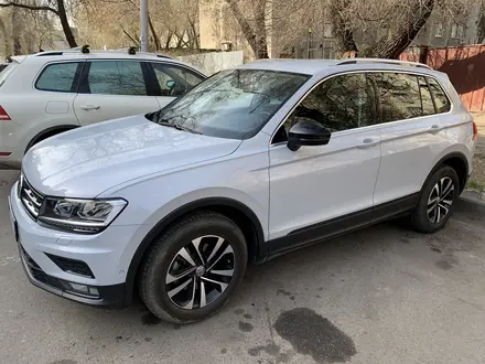 Volkswagen Tiguan 2019 года за 11 000 000 тг. в Алматы – фото 3