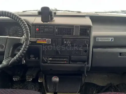 Volkswagen Caravelle 1992 года за 3 600 000 тг. в Астана – фото 8