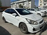 Hyundai Solaris 2012 года за 2 200 000 тг. в Атырау – фото 3