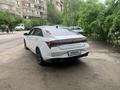 Hyundai Elantra 2022 года за 10 490 000 тг. в Алматы – фото 4