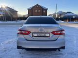 Toyota Camry 2020 года за 12 900 000 тг. в Караганда – фото 3