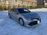 Toyota Camry 2020 года за 12 900 000 тг. в Караганда – фото 2