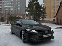 Toyota Camry 2018 года за 13 900 000 тг. в Павлодар