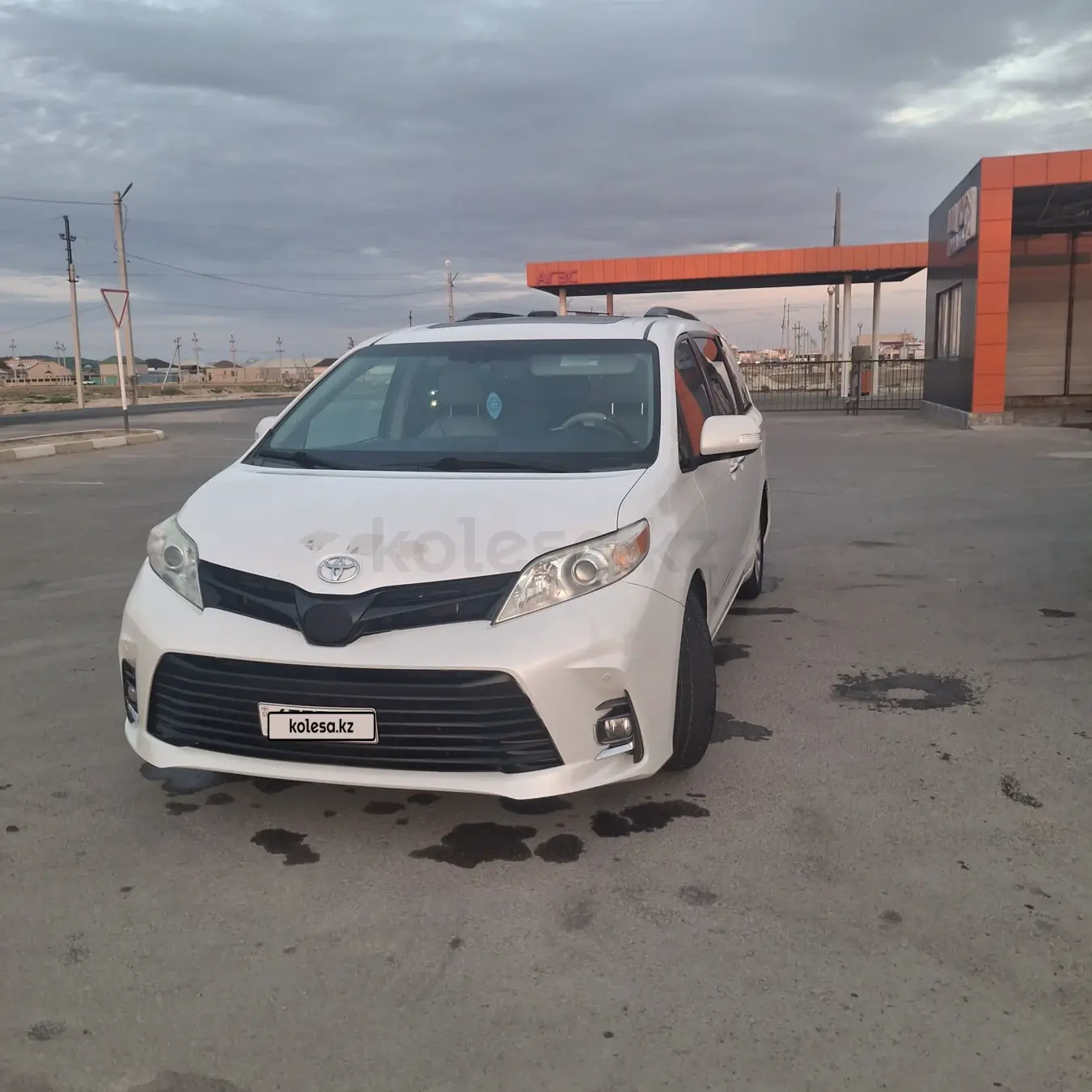 Toyota Sienna, 2014