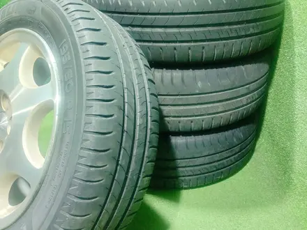 Диск оригинал Subaru с шинами Michelin 195/60 R15 летний за 130 000 тг. в Алматы – фото 6