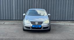 Volkswagen Jetta 2005 года за 2 190 000 тг. в Алматы – фото 2