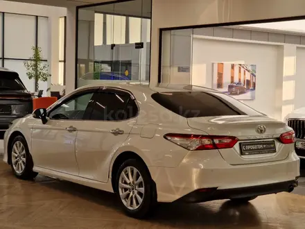 Toyota Camry 2019 года за 13 000 000 тг. в Астана – фото 3