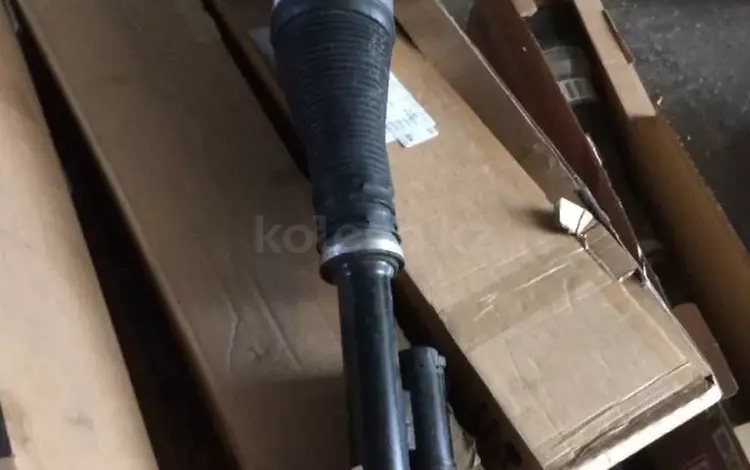 Пневмостойки на мерседес w222 S класс за 250 000 тг. в Алматы