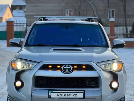 Toyota 4Runner 2015 года за 22 500 000 тг. в Павлодар