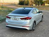Hyundai Elantra 2017 года за 4 550 000 тг. в Уральск – фото 4