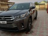 Toyota Highlander 2016 годаүшін11 500 000 тг. в Жанаозен – фото 3