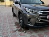 Toyota Highlander 2016 годаүшін11 500 000 тг. в Жанаозен – фото 2