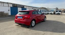 Mercedes-Benz A 180 2015 годаfor6 489 000 тг. в Атырау – фото 5