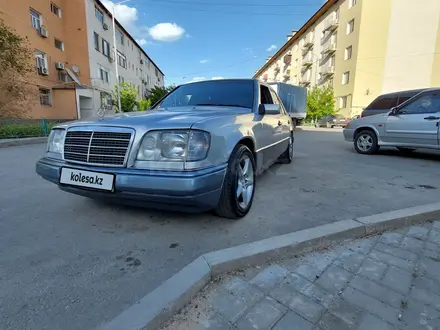 Mercedes-Benz E 220 1994 года за 2 100 000 тг. в Туркестан