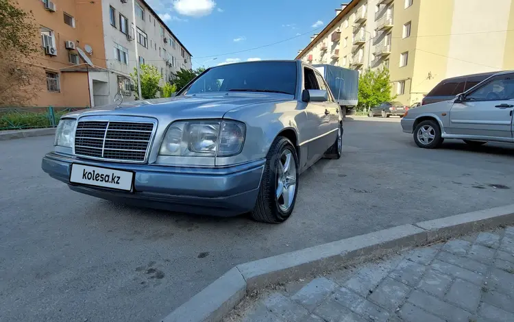 Mercedes-Benz E 220 1994 годаүшін2 100 000 тг. в Туркестан