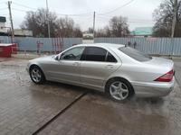 Mercedes-Benz S 320 2000 годаfor4 200 000 тг. в Алматы