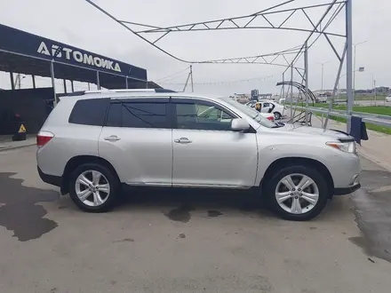 Toyota Highlander 2012 года за 13 500 000 тг. в Астана