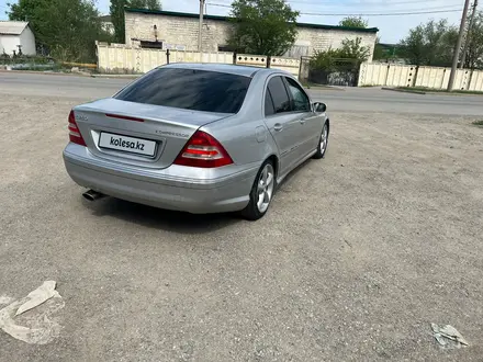 Mercedes-Benz C 230 2004 года за 3 100 000 тг. в Атырау – фото 7