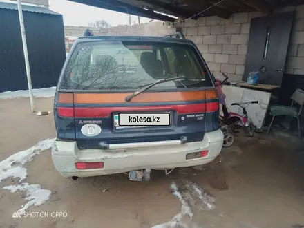 Mitsubishi Space Wagon 1995 года за 1 300 000 тг. в Мерке – фото 4