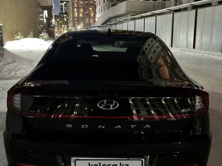 Hyundai Sonata 2023 года за 15 200 000 тг. в Астана – фото 3