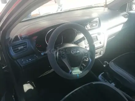 Kia Rio 2015 года за 5 500 000 тг. в Темиртау – фото 4