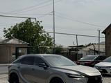 Lexus RX 500h 2023 года за 33 500 000 тг. в Шымкент – фото 3