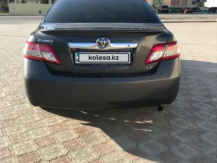 Toyota Camry 2010 года за 6 800 000 тг. в Актау – фото 4