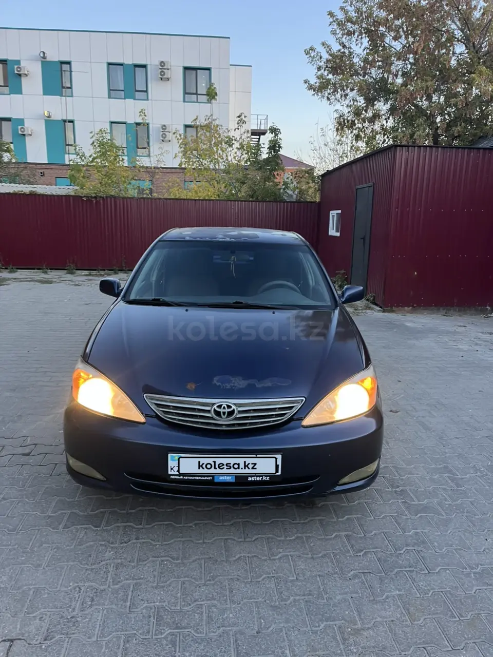 Toyota Camry, 2004