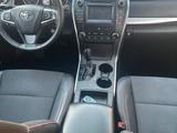 Toyota Camry 2015 года за 6 500 000 тг. в Актобе – фото 4